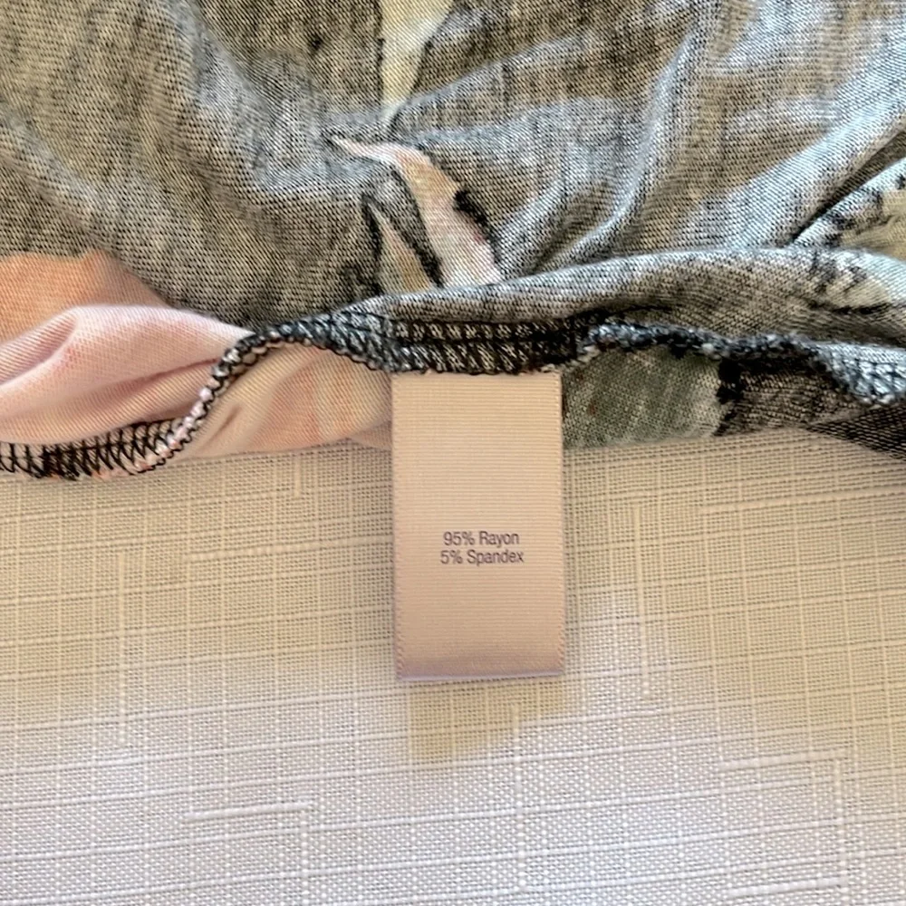 Jennifer Lopez Womans Top - Picture 8 of 8